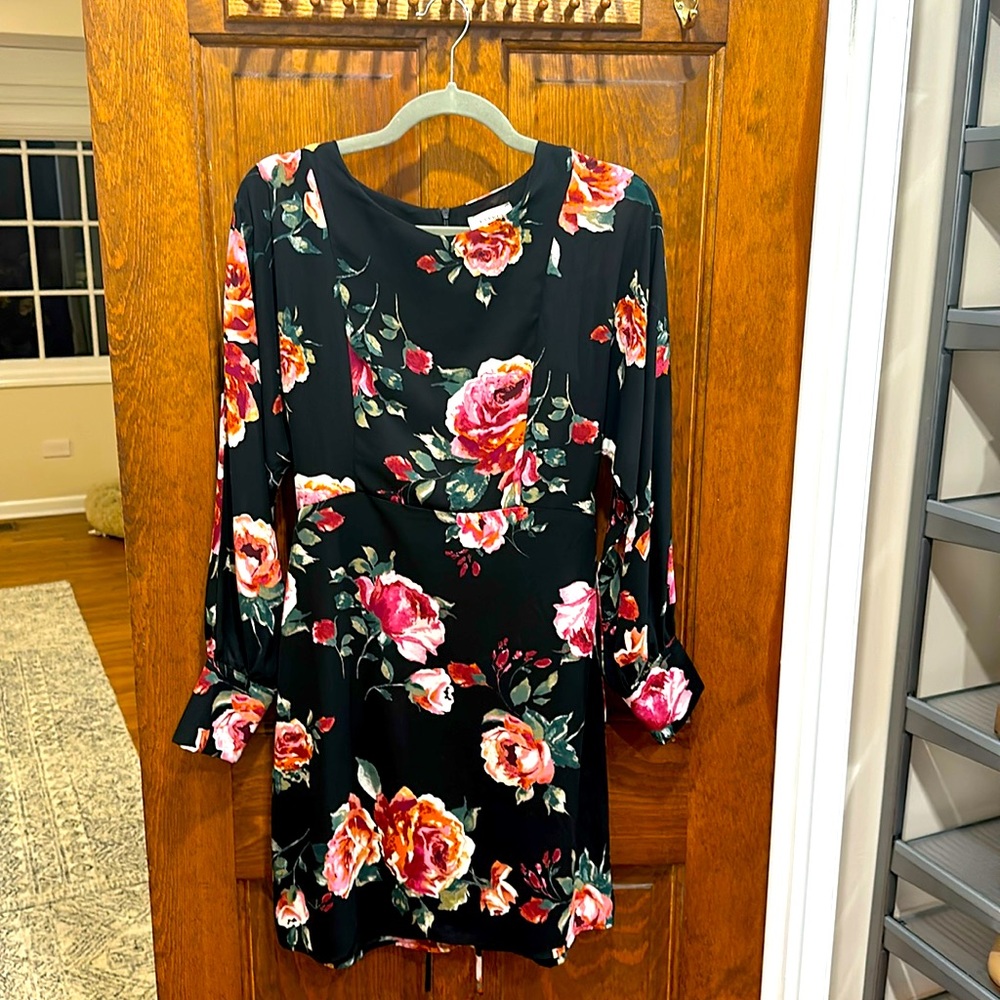Super cute black floral mini dress by Everly